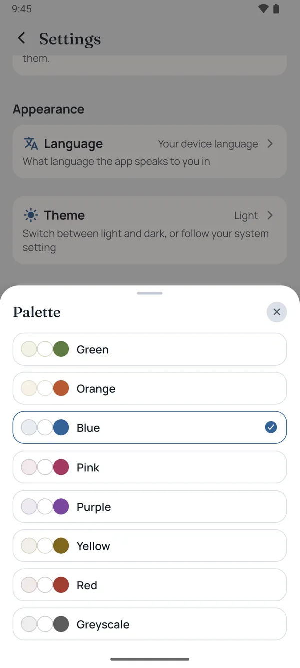 The appearance settings with the picker for the eight palettes: green, orange, blue, pink, purple, yellow, red and greyscale.